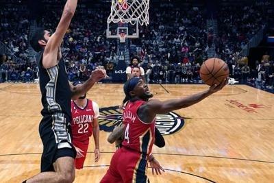 Se impone Nueva Orleans a Memphis 