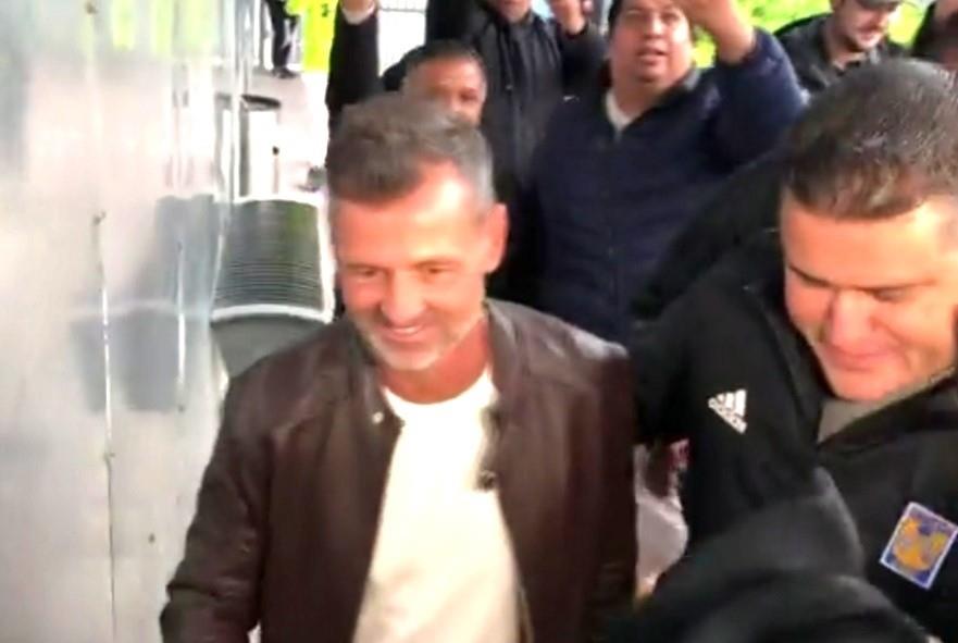 Ya llegó Diego Cocca a Monterrey
