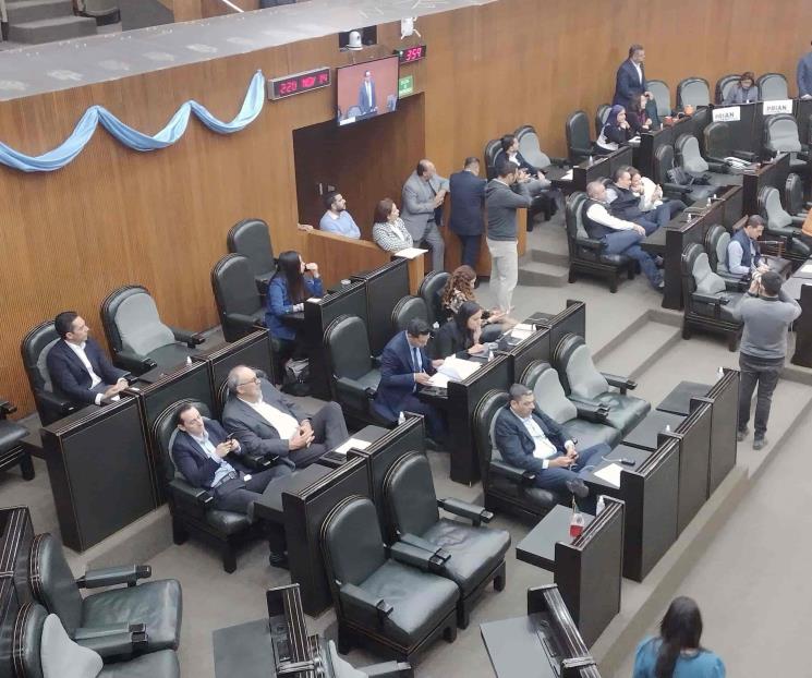 Aprueban revocación de mandato para aplicarla a gobernador Aprueban revocación de mandato para aplicarla a gobernador
