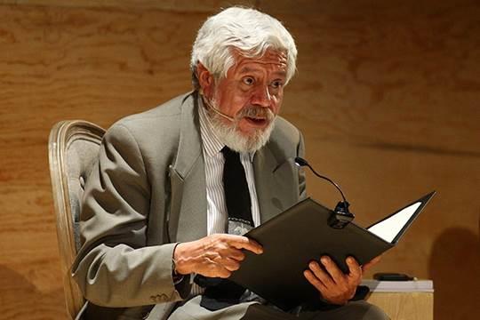 Por el país de Adolfo Castañón