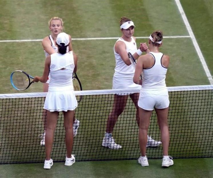 Podrán mujeres tenistas usar shorts oscuros por menstruación Podrán mujeres tenistas usar shorts oscuros por menstruación