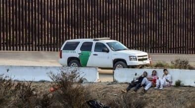 Retrasan acuerdo que permite expulsar a migrantes