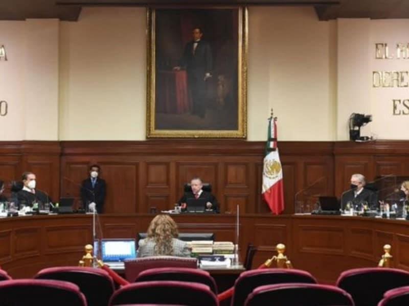 AMLO revela a su corcholata imaginaria para presidir SCJN