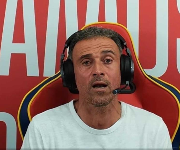 Se entrena DT de España como streamer previo al Mundial