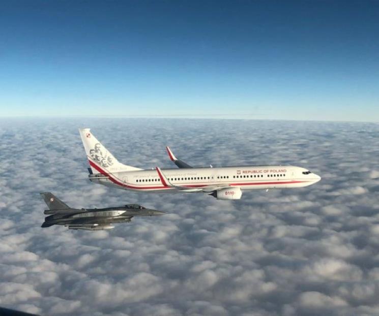 Viaja Polonia escoltada por dos cazabombarderos