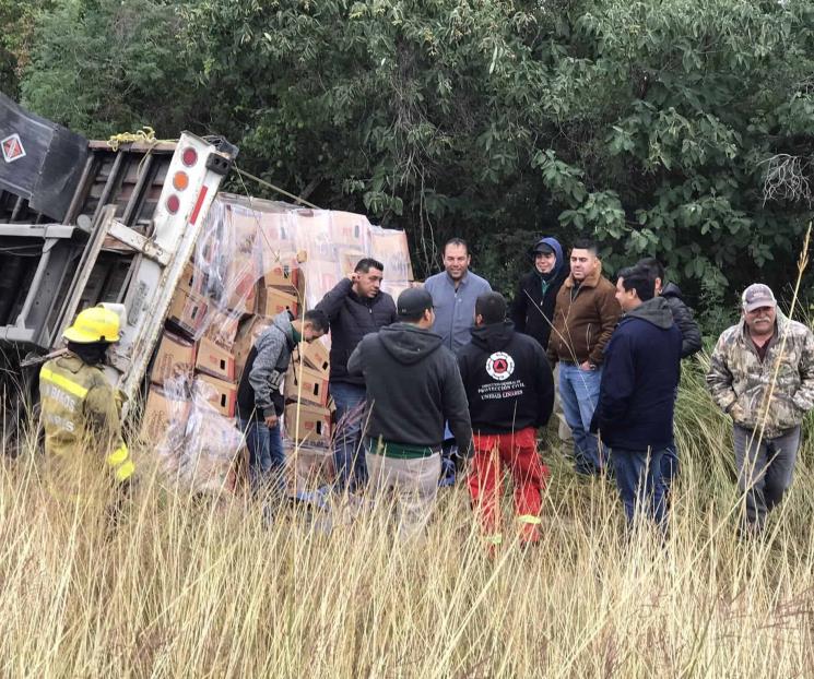 Evita GN saqueo en volcadura