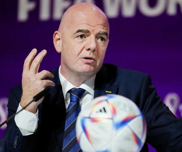 Afición puede durar 3 horas sin tomar cerveza: Infantino