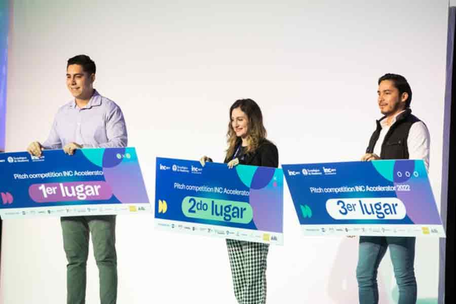 Prótesis de brazos biónicos los hacen ganar reto de startups