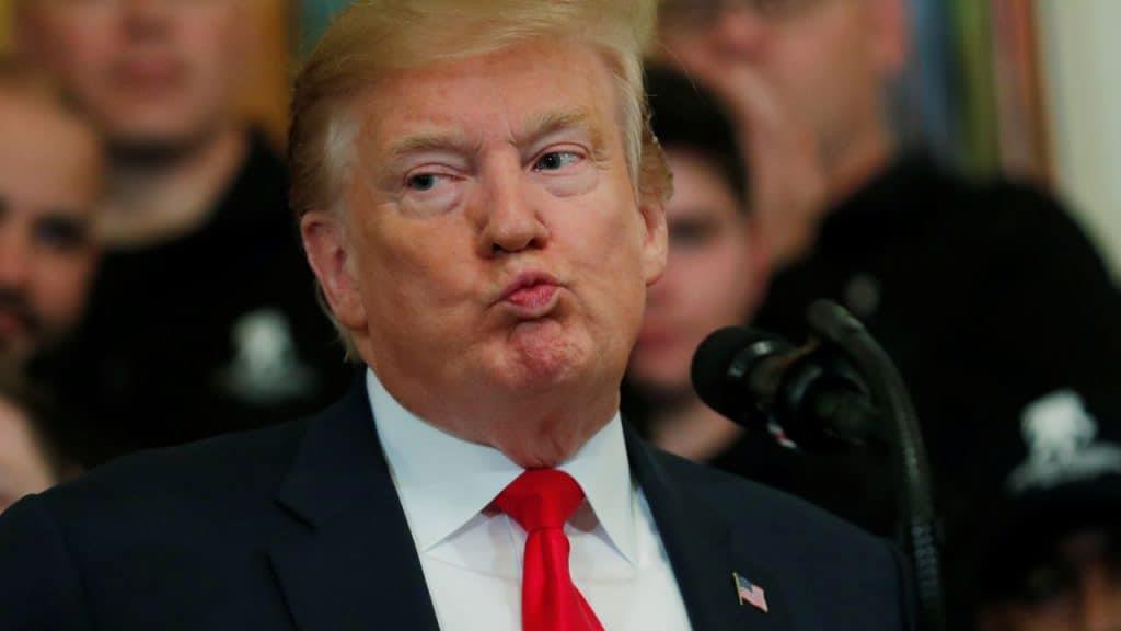 Llama Trump a conservadores mexicanos a detener socialismo