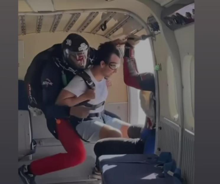 Se lanza Checo Pérez desde las alturas