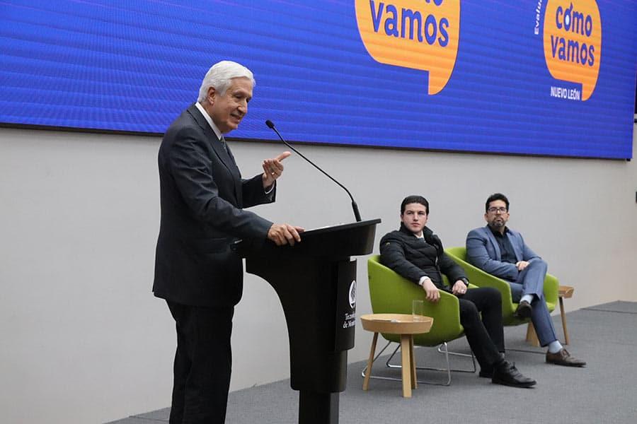 Dialoga gobernador de NL en campus Monterrey