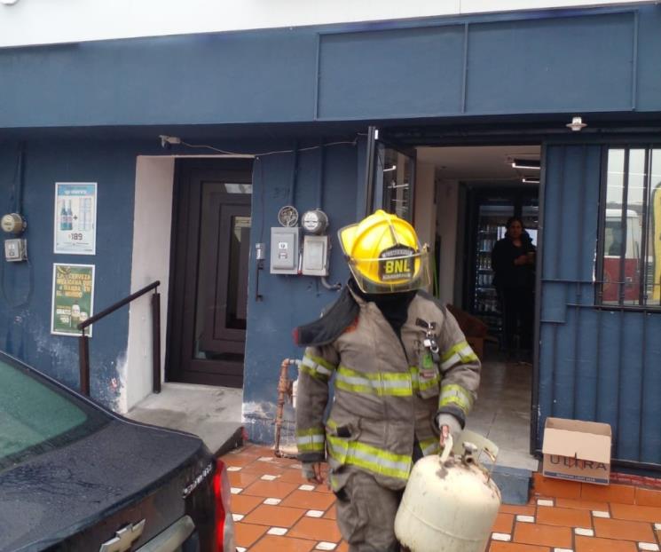 Deja explosión dos lesionados