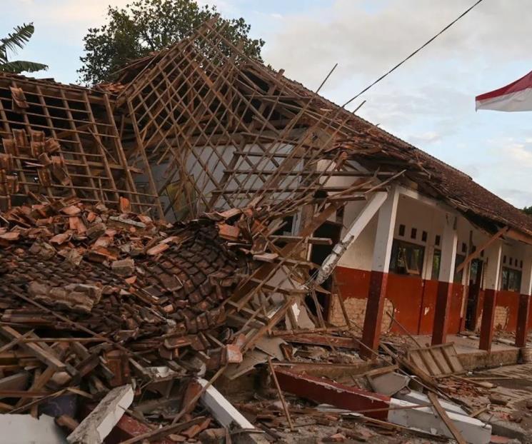 Terremoto en Indonesia deja 162 muertos y cientos de heridos