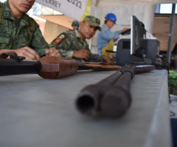 Canjearán en Monterrey armas de fuego por vales de despensa