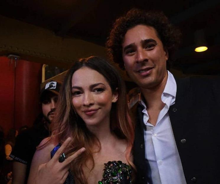 Famosos alaban actuación de Memo Ochoa contra Polonia