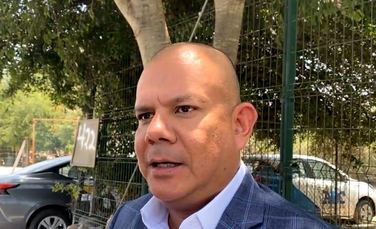 Sigue Bronco con tratamiento médico