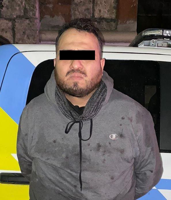 Asalta a taxista y lo detienen