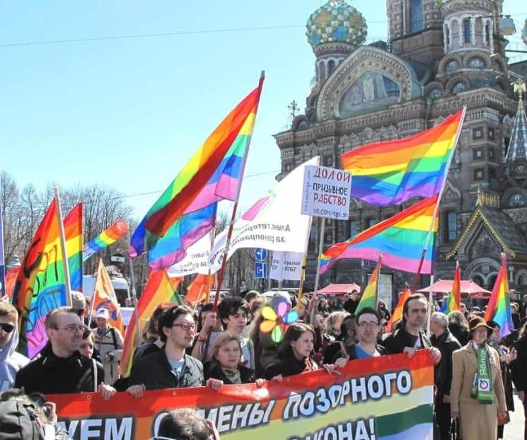 Parlamento ruso aprueba una ley que prohíbe propaganda LGTB+