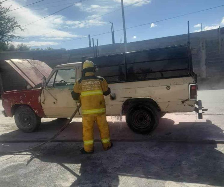 Se incendia camioneta en Montemorelos