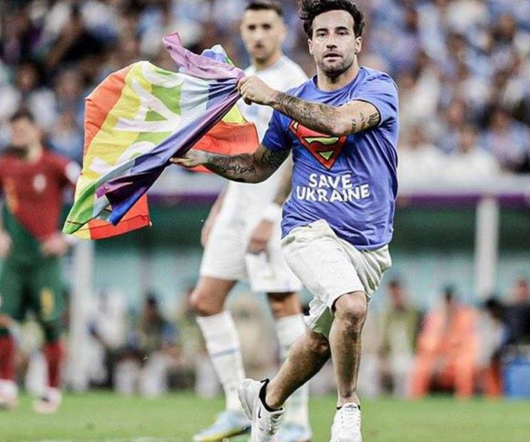 Aficionado pro LGBT es liberado de prisión en Qatar