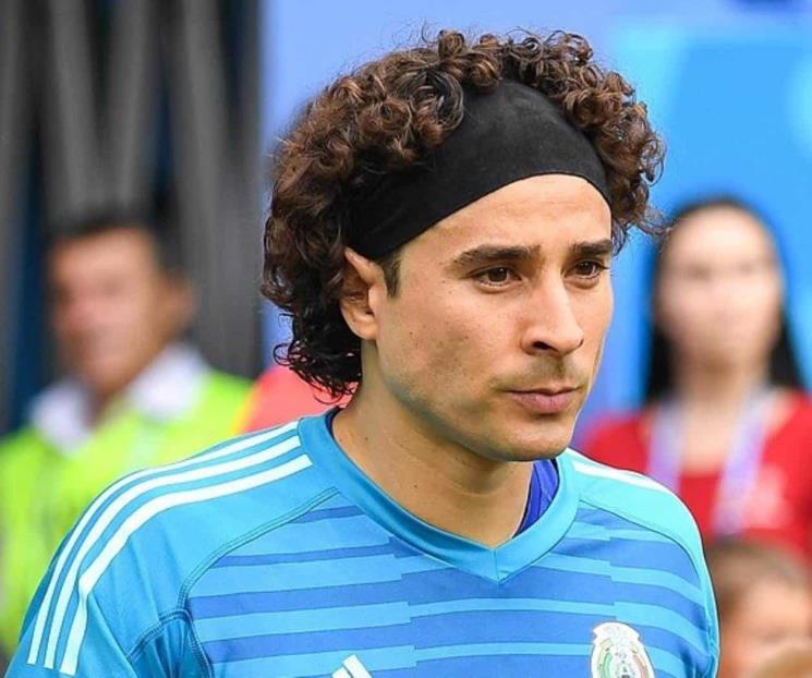 Iguala Ochoa récord de Tota Carbajal en Mundiales