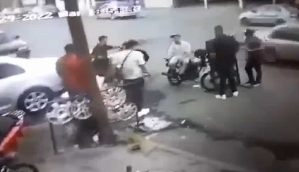 Un elemento de la Agencia Estatal de Investigaciones, y otros hombres fueron atacados a balazos en la colonia Moderna