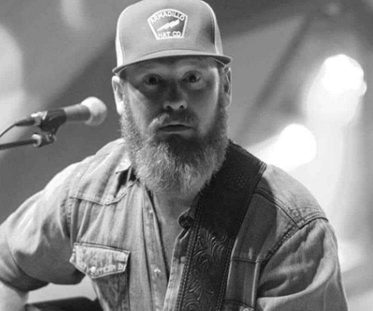 Muere cantante de country a horas de haberse casado