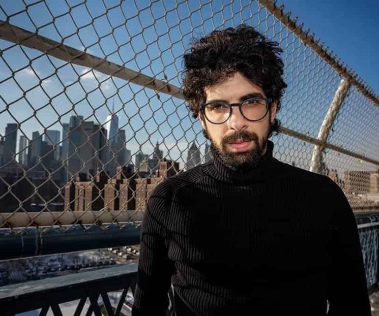 Gana Carlos Álvarez Premio Anagrama UANL