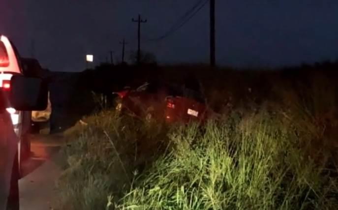 Choque entre pipa y auto deja una persona sin vida