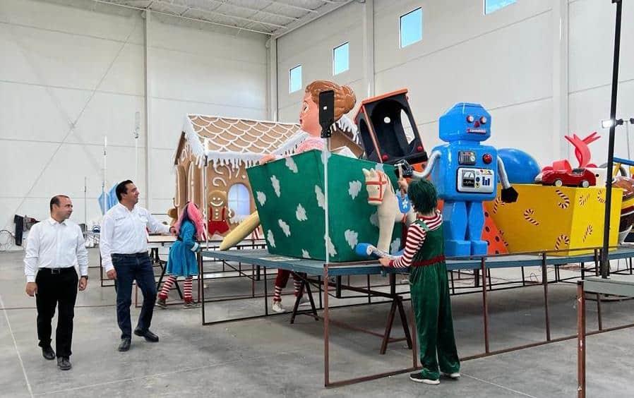 Preparan en Santa Catarina cuatro desfiles navideños