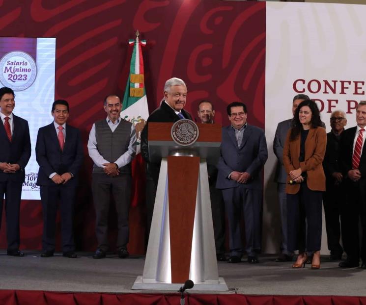 AMLO no ve riesgo de inflación por aumento en salario mínimo