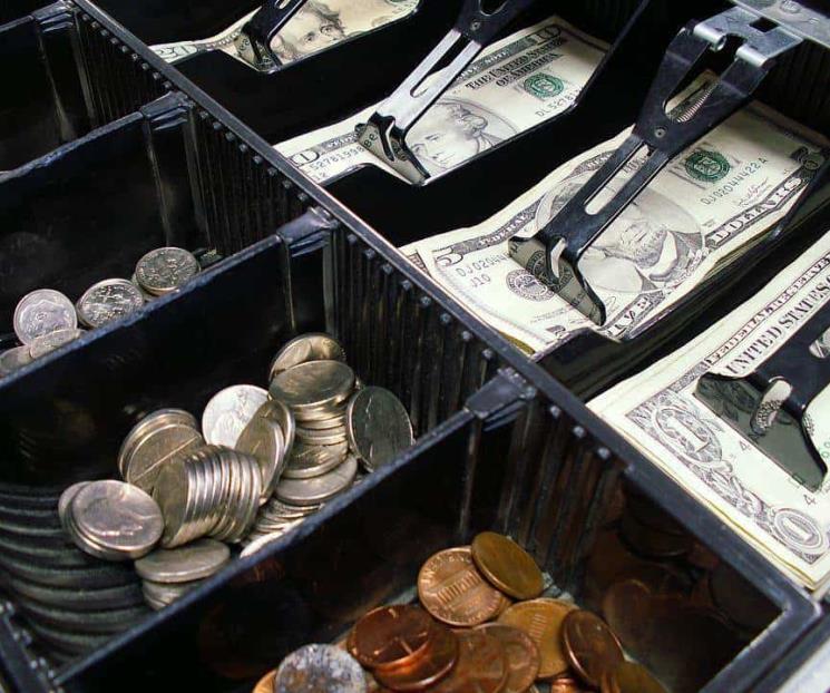 Dólar promedia en 19.57 pesos a la venta este viernes