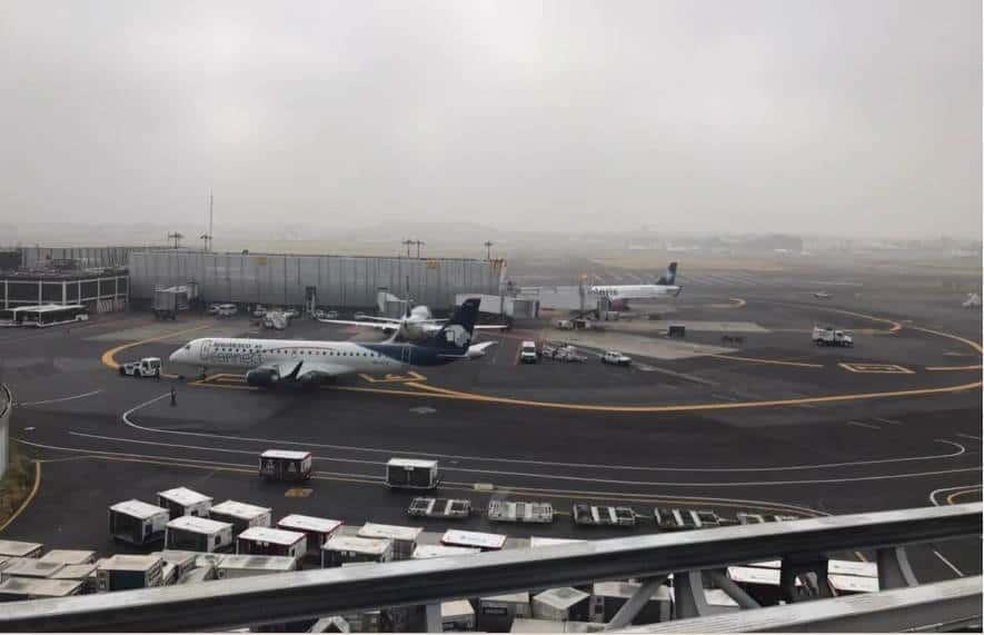 Neblina complica, otra vez, operaciones en el AICM