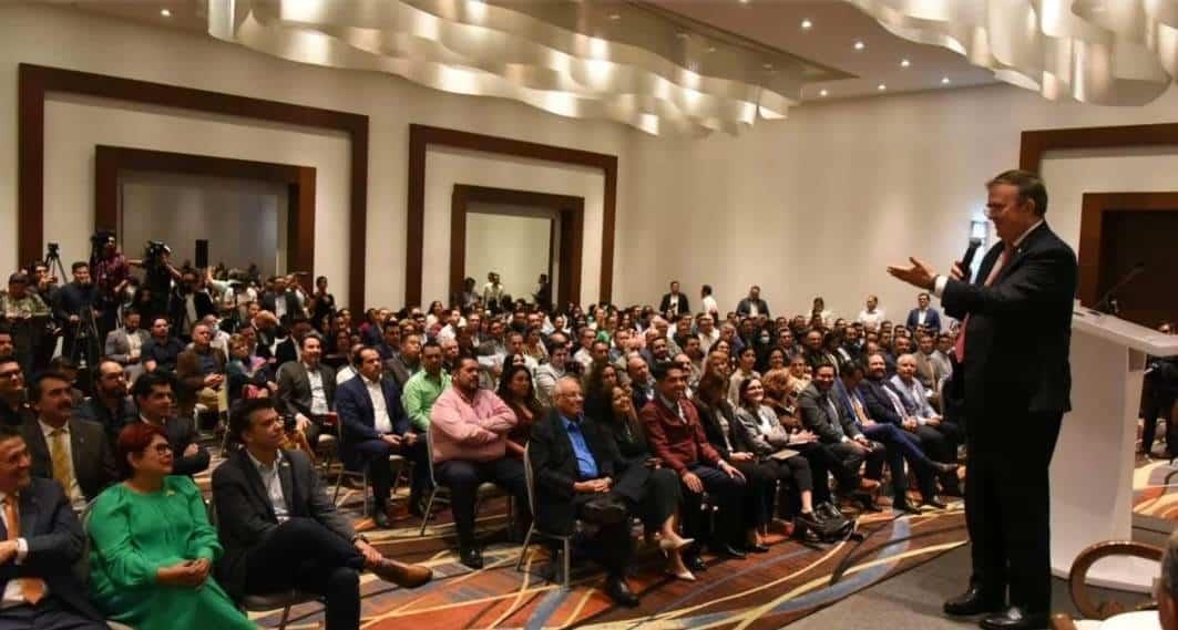 México, en un momento favorable para inversión: Ebrard