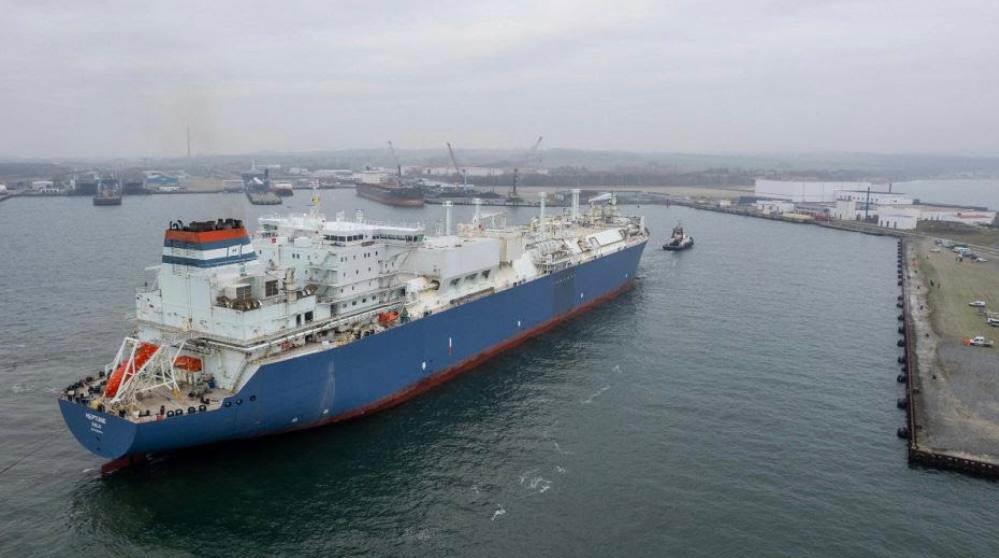 Entra en vigor tope al crudo ruso