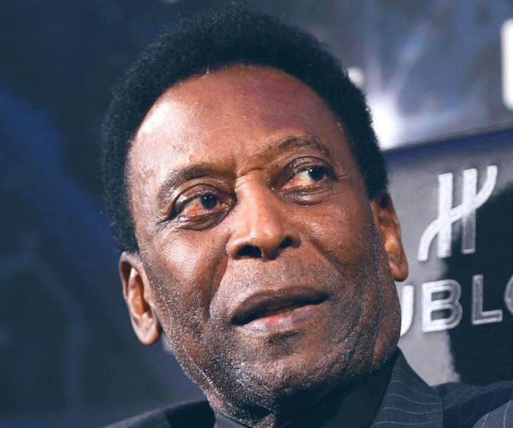 Va Pelé mejorando en salud
