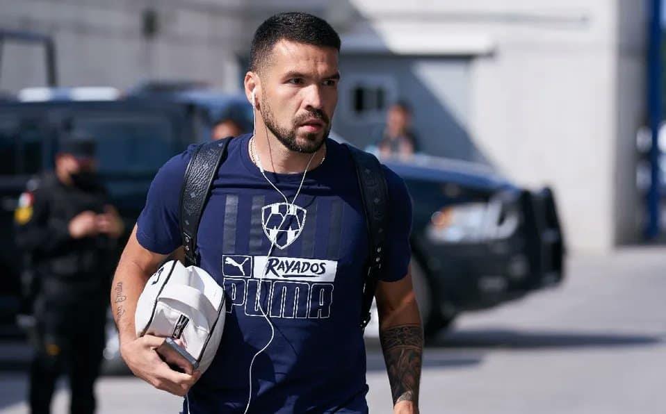 Se quedaría Celso a cumplir su contrato