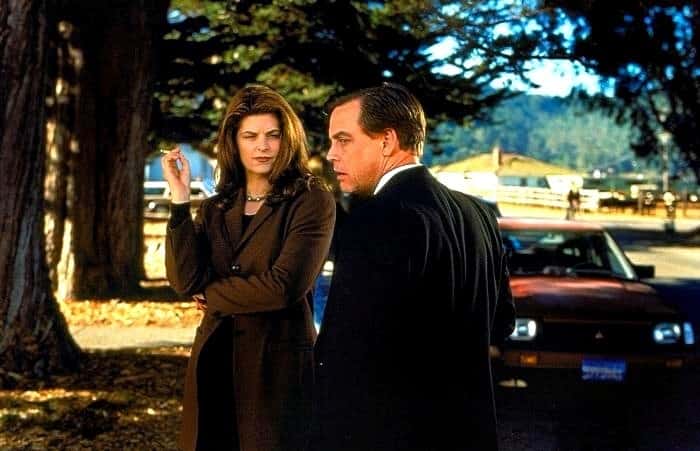 Ya en la década de los 90s, Alley exploró el género de horror con El Pueblo de los Malditos (1995), del legendario director de terror, John Carpenter