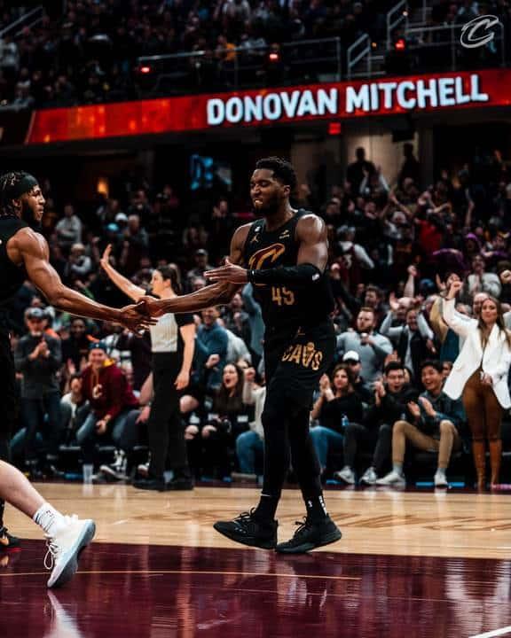 Vuelven Lakers a perder, ahora con Cleveland Vuelven Lakers a perder, ahora con Cleveland