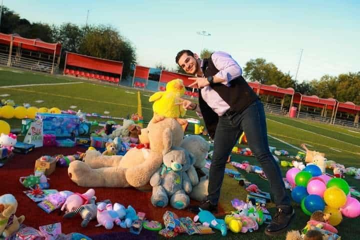 Invita a donar regalos para los más necesitados en Pesquería