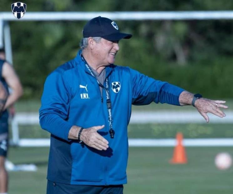 Prepara Vuce a equipo que jugará ante Cancún en pretemporada