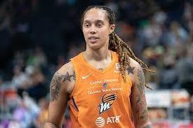 Liberan en Rusia a la basquetbolista Britney Griner