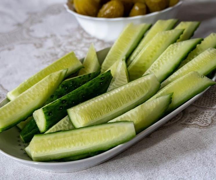 Pepino y otros alimentos que ayudan a bajar de peso