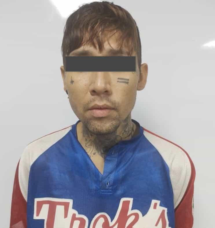 Secuestra y viola a mujer