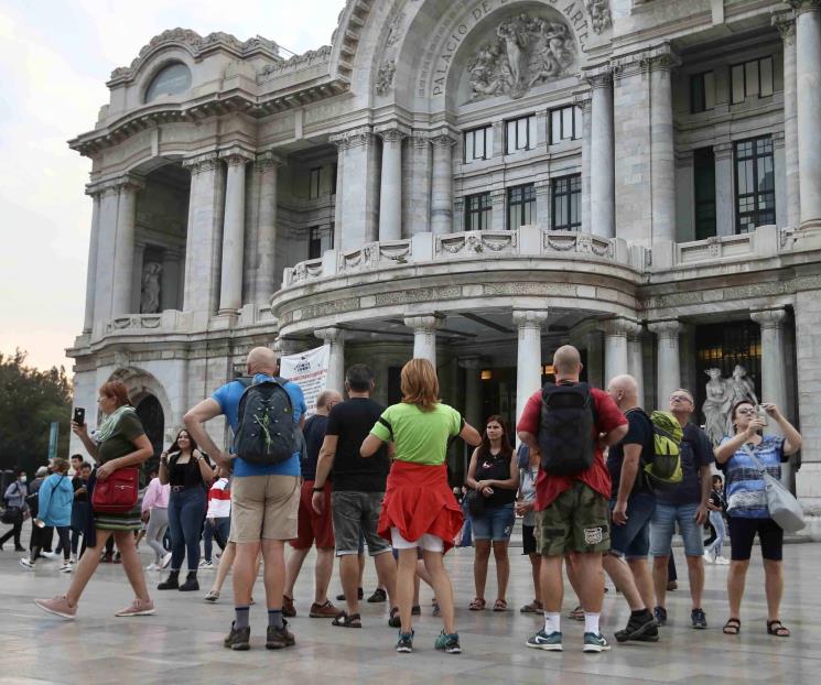 Llega a 22.5 mmdd la derrama por turismo a octubre
