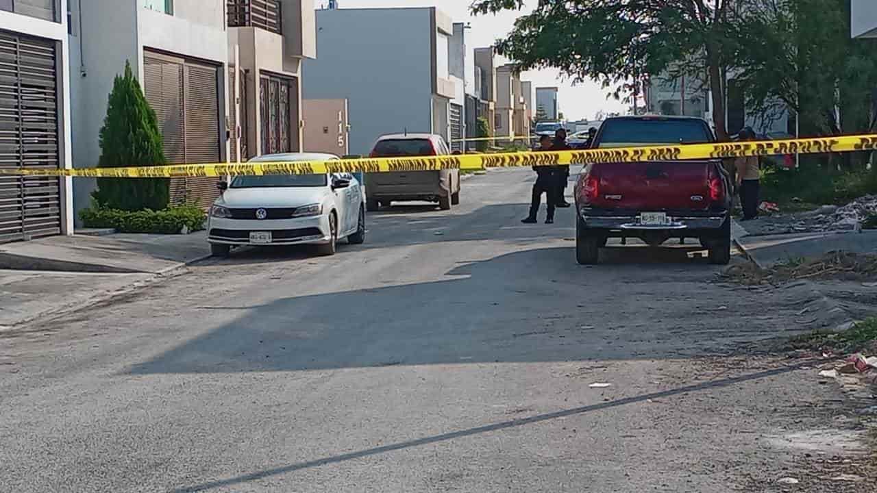 Hombres armados intentaron ejecutar a un jovencito cuando salía de su vivienda en la colonia Jardines de Compostela