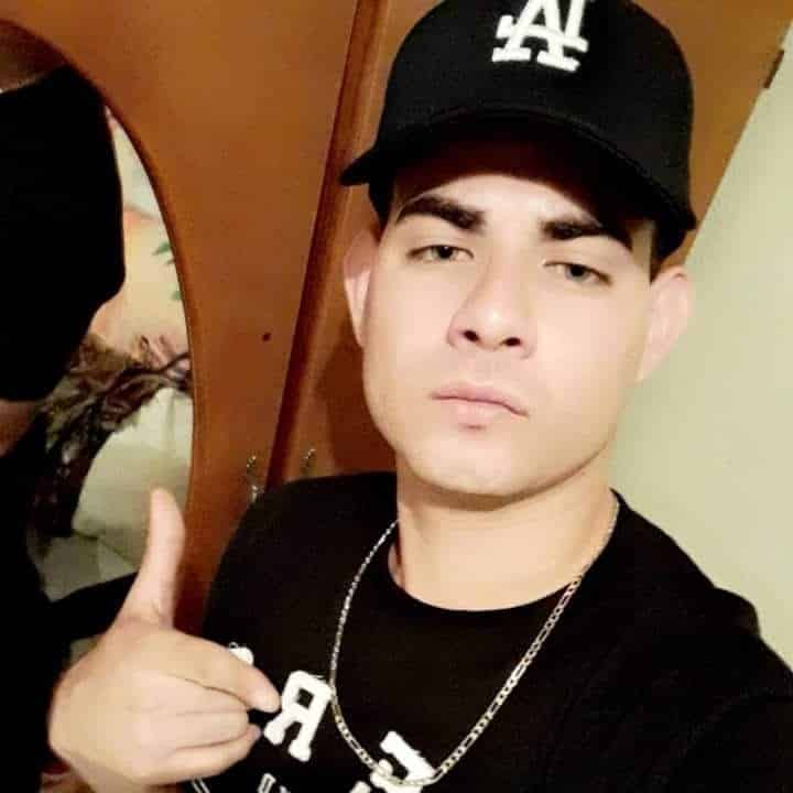 El cuerpo encontrado en el Anillo Periférico del municipio de Cadereyta, pertenencia a un joven reportado como desaparecido en la colonia Salinas de Gortari