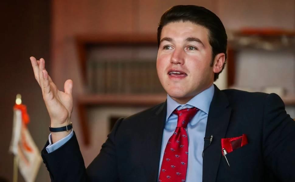 Viaja Samuel a Europa por más inversiones Viaja Samuel a Europa por más inversiones