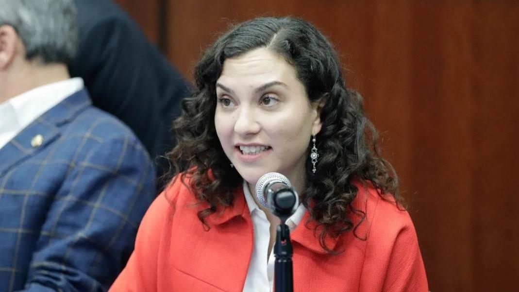 Rinde protesta Andrea Marván como comisionada de la Cofece