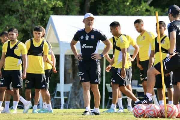 Debuta Cocca con Tigres en Copa Sky